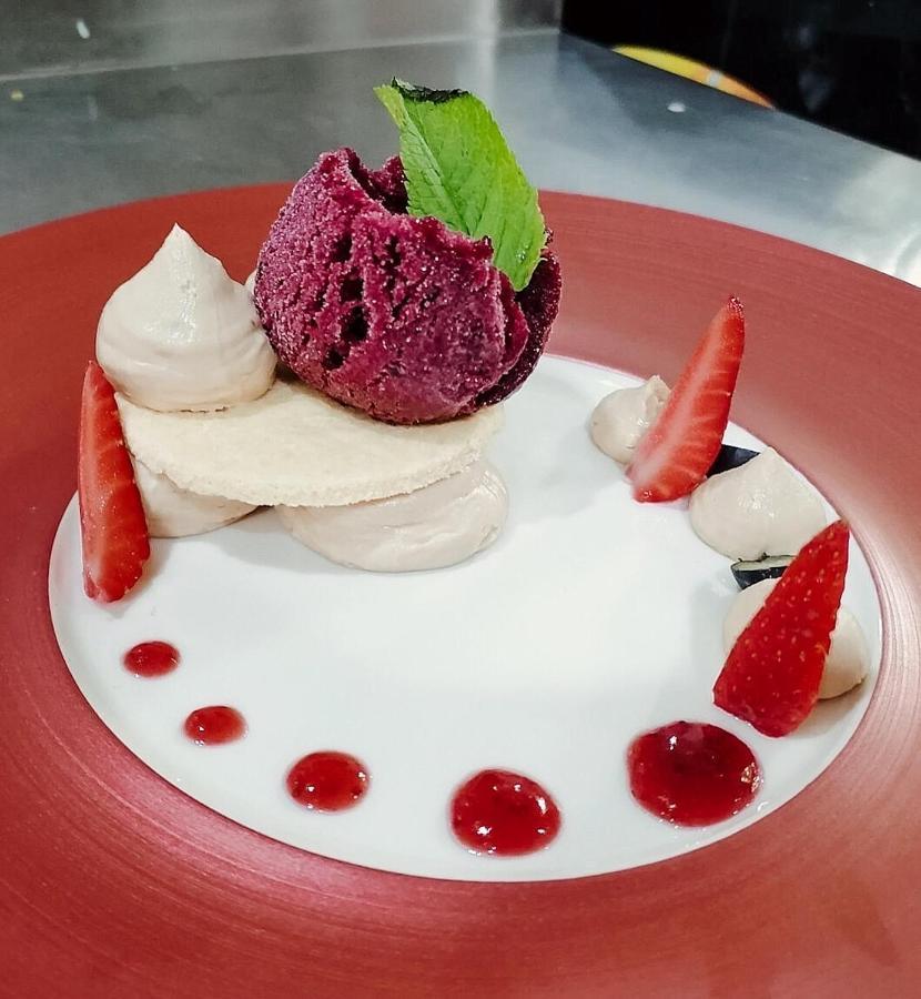 Hotel Concorde 벨리코 터르노보 외부 사진