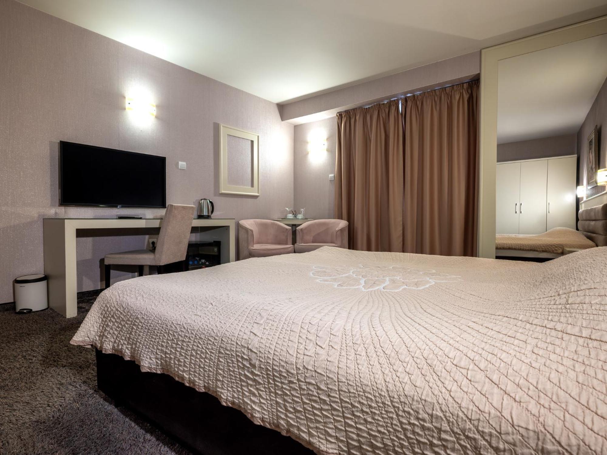 Hotel Concorde 벨리코 터르노보 외부 사진