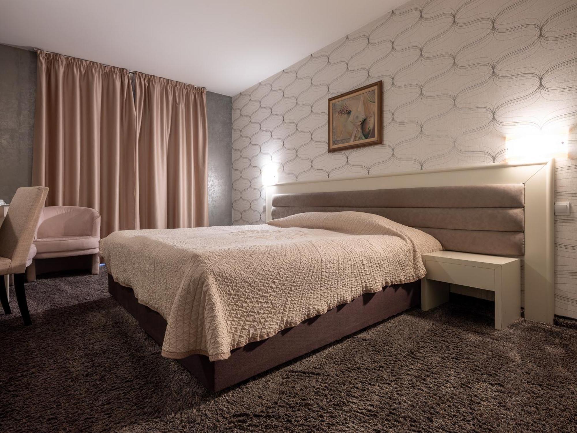 Hotel Concorde 벨리코 터르노보 외부 사진