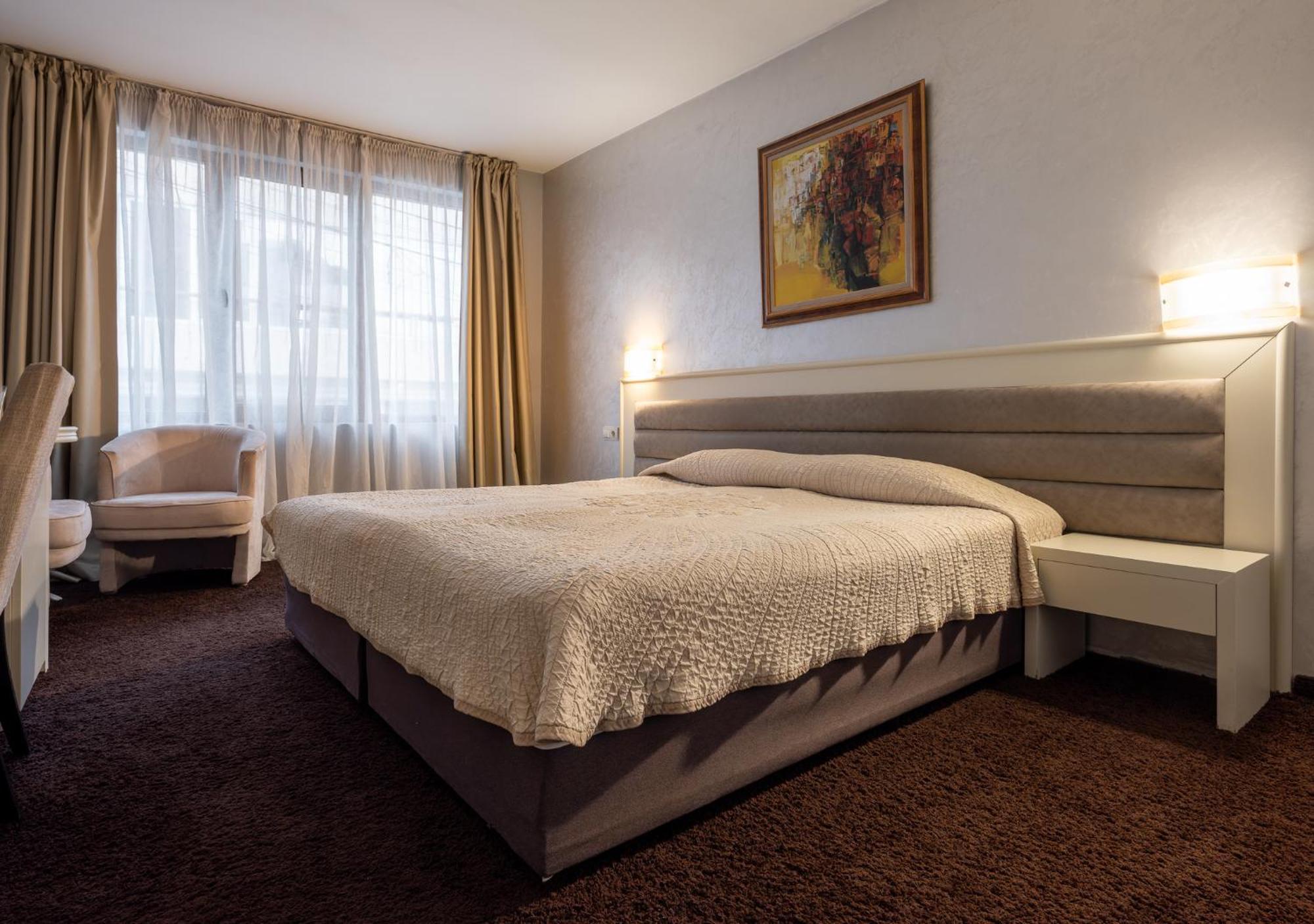 Hotel Concorde 벨리코 터르노보 외부 사진