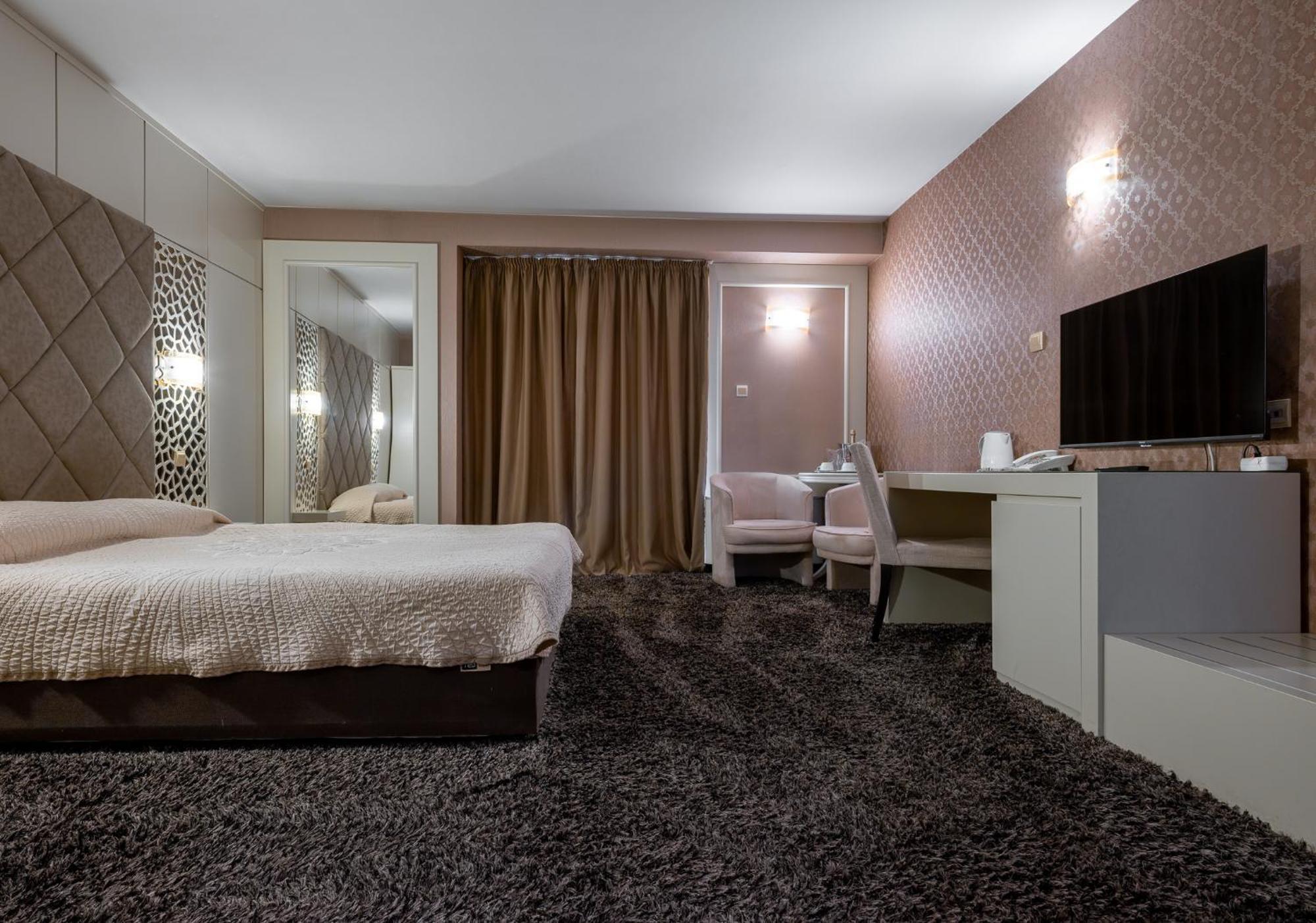 Hotel Concorde 벨리코 터르노보 외부 사진